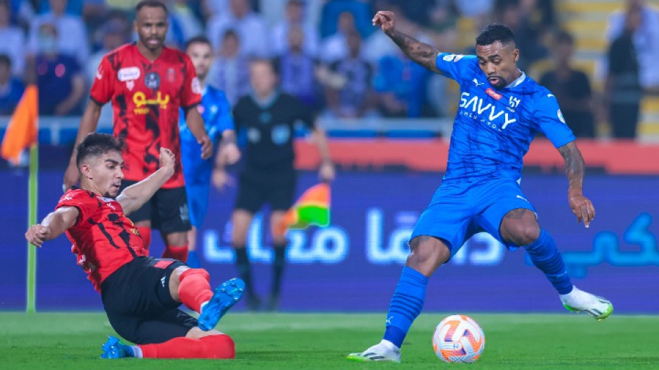 تفاصيل وأحداث مباراة الهلال والرياض في الدوري السعودي