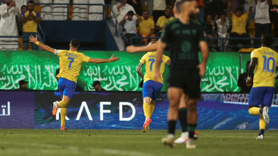 تفاصيل مباراة القمة بين النصر والأهلي في الدوري السعودي