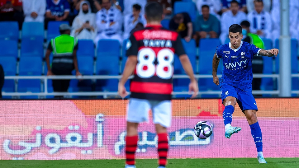 تفاصيل وأحداث مباراة الرياض والهلال في الدوري السعودي